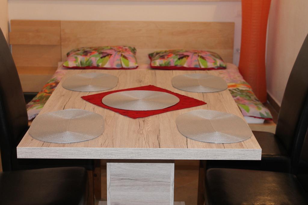 Piran Punta Beach Apartment Екстериор снимка