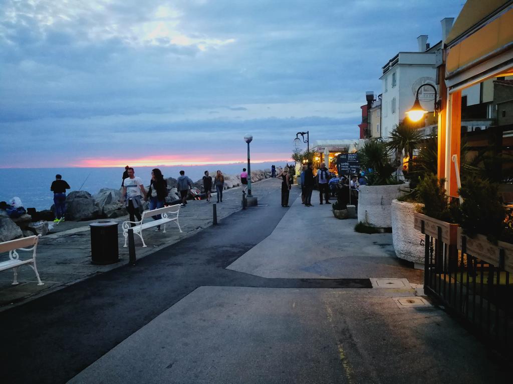 Piran Punta Beach Apartment Екстериор снимка